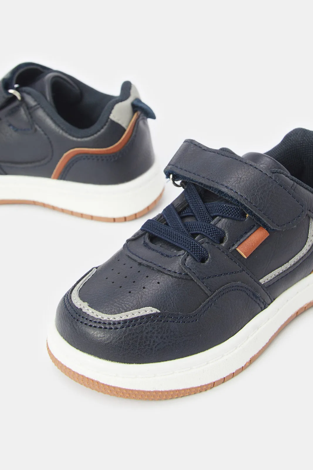 Boys Navy Material Block Skate Shoe