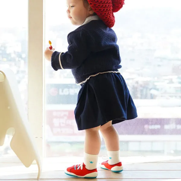 Komuello First Walker Shoes - Red String - 6 to 12 Months