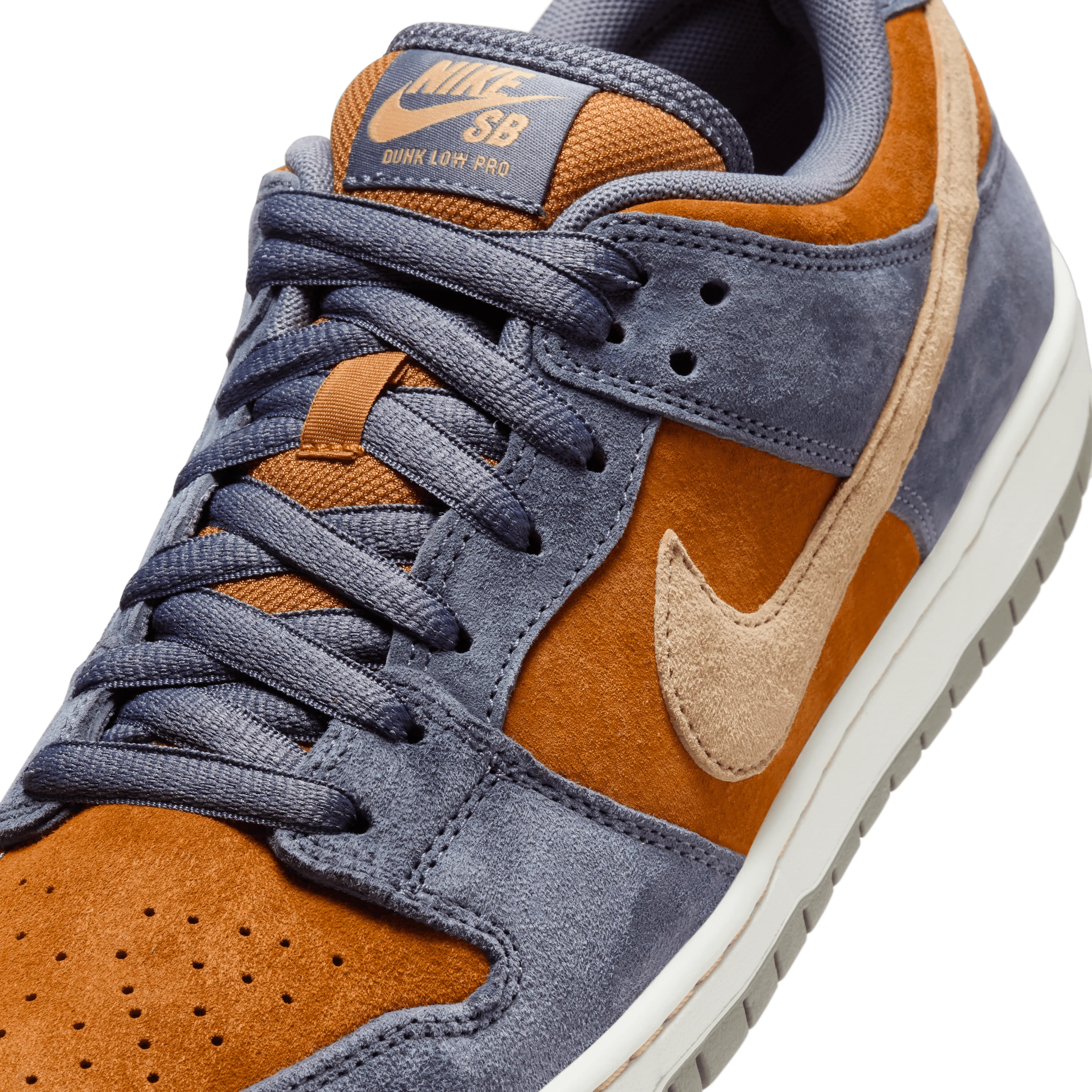 Nike SB Dunk Low Pro "Light Carbon Monarch"