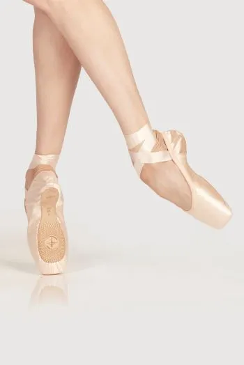 Omega Medium -- Women's Pointe Shoe -- Salmon Pink