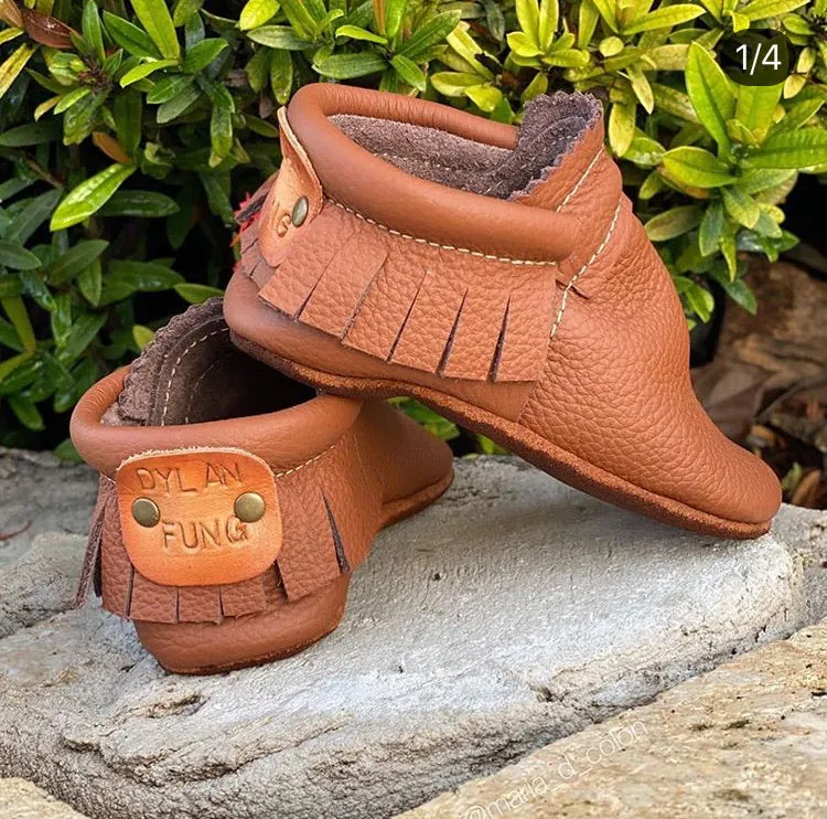 Personalize your Moccasins! What would you like your message to say?