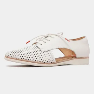 Sidecut Punch Sports White Leather Lace Up Flats