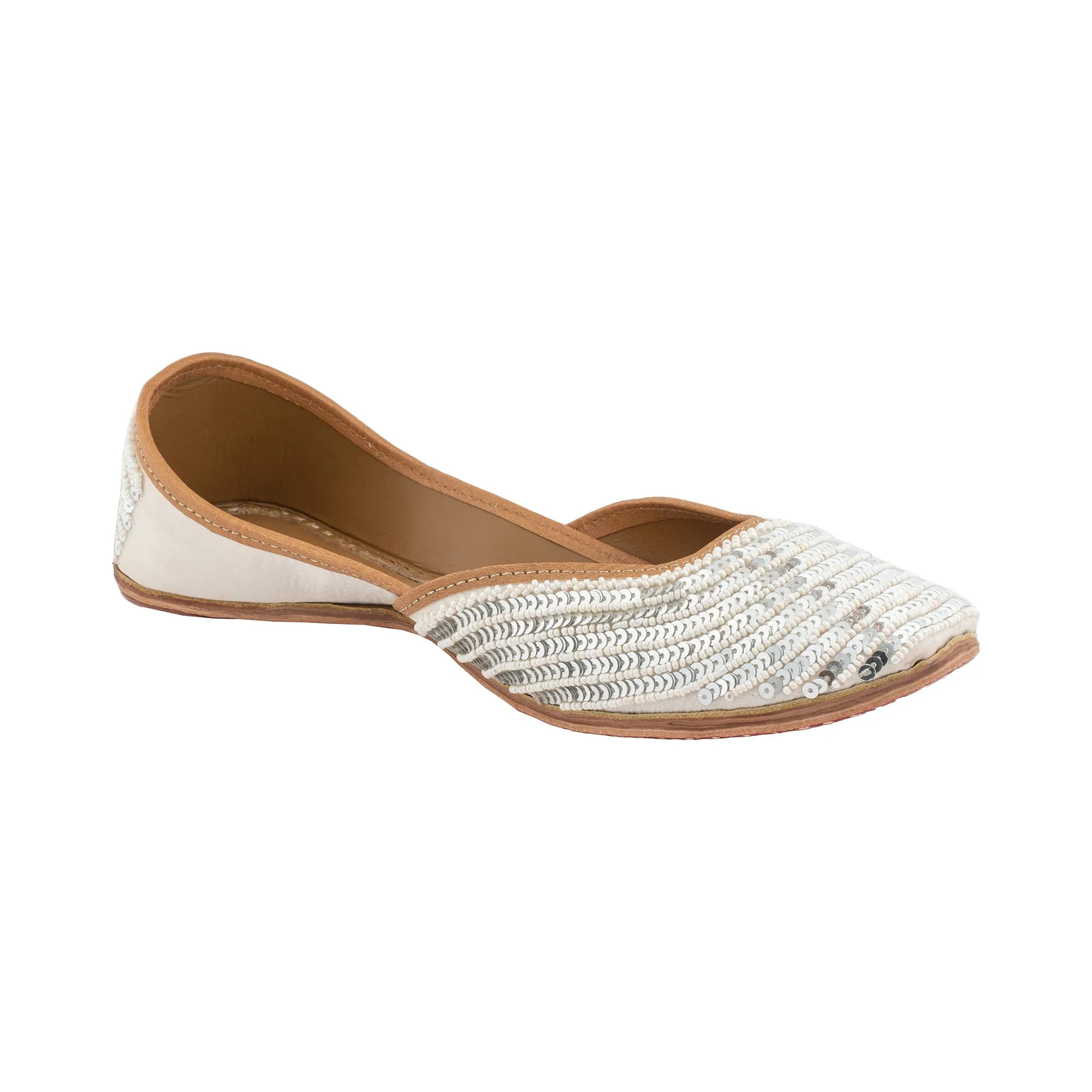 Silver Luna Women's Kolhapuri Leather Jutti