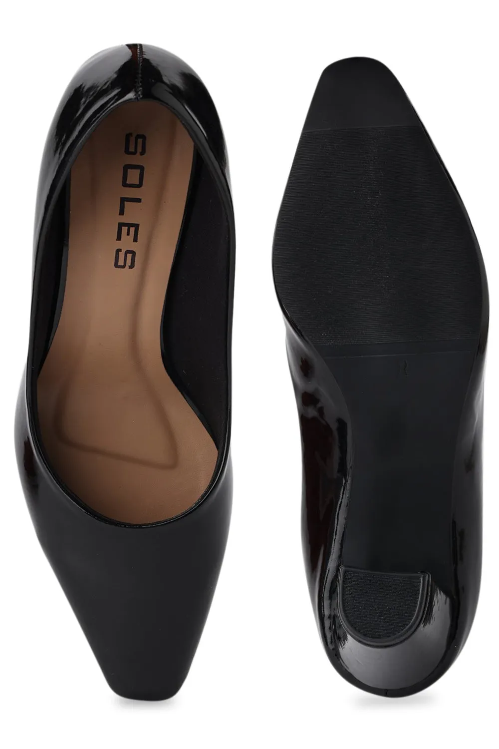 SOLES Classic Black Closed-Toe Shoes