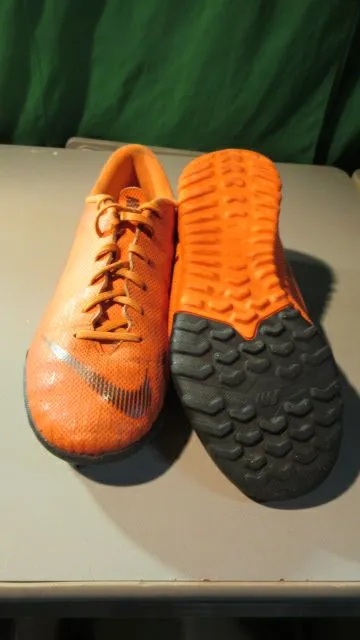 Used Nike MercurialX VaporX 12 Club TF 'Total Orange' Indoor Soccer Cleats Y5