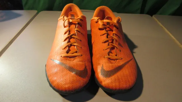 Used Nike MercurialX VaporX 12 Club TF 'Total Orange' Indoor Soccer Cleats Y5