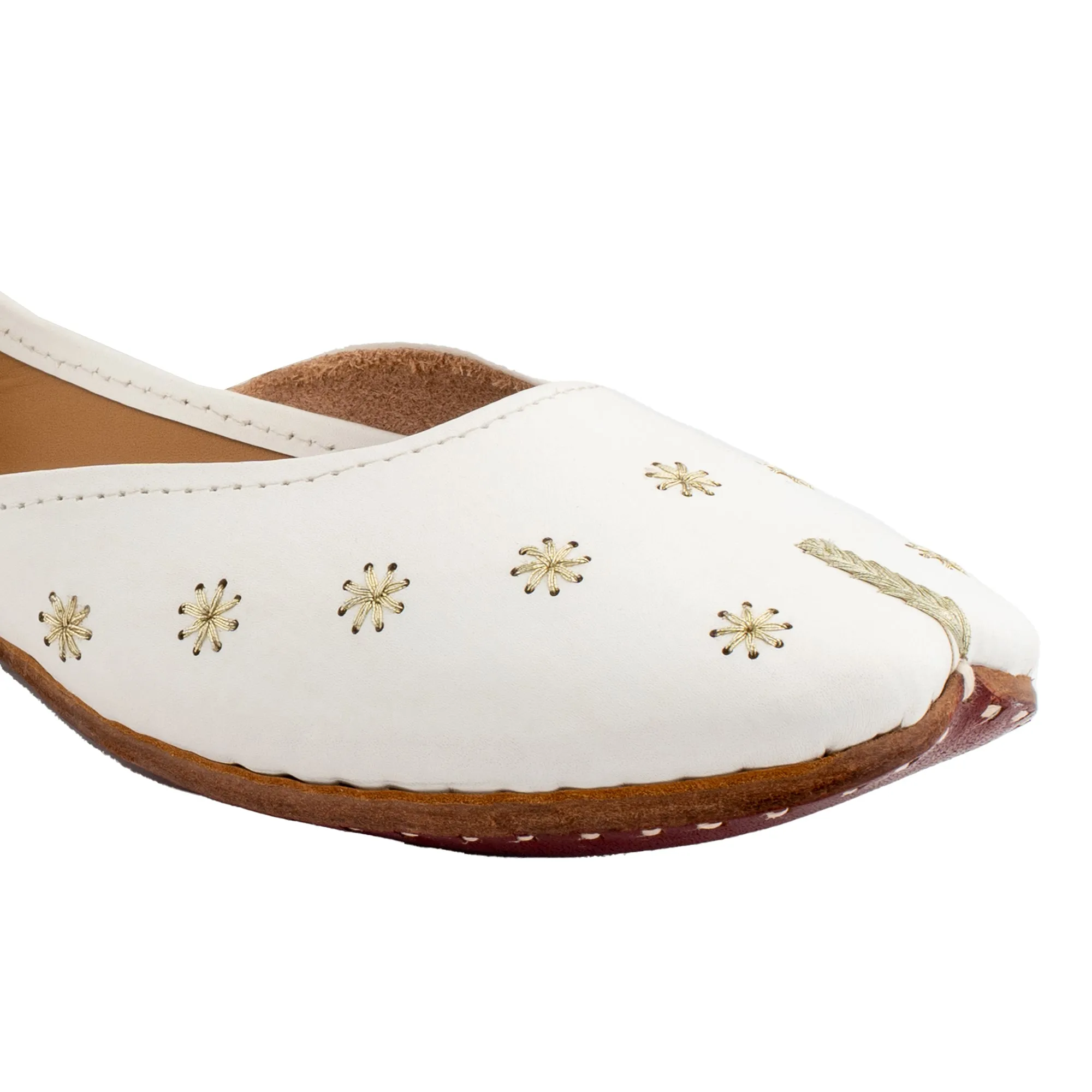 White Vanilla Women's Kolhapuri Leather Jutti