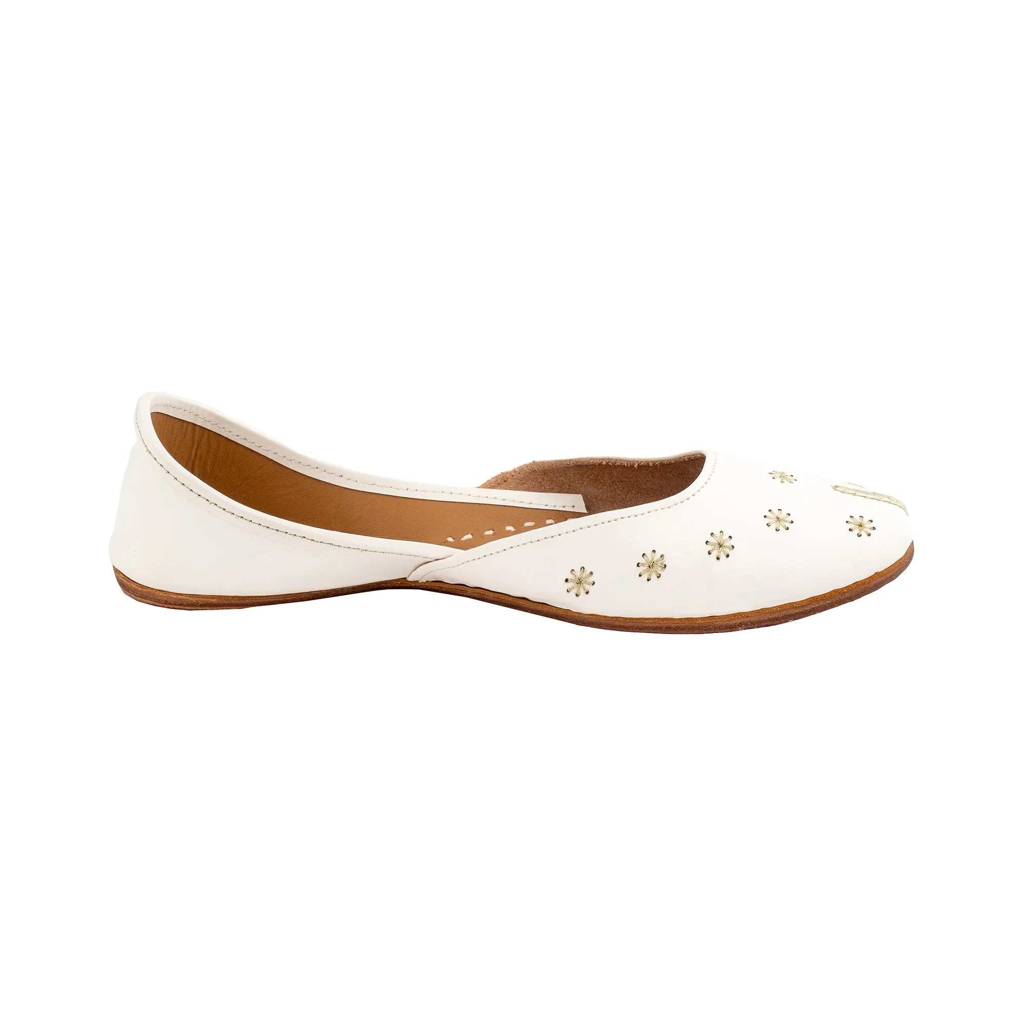 White Vanilla Women's Kolhapuri Leather Jutti