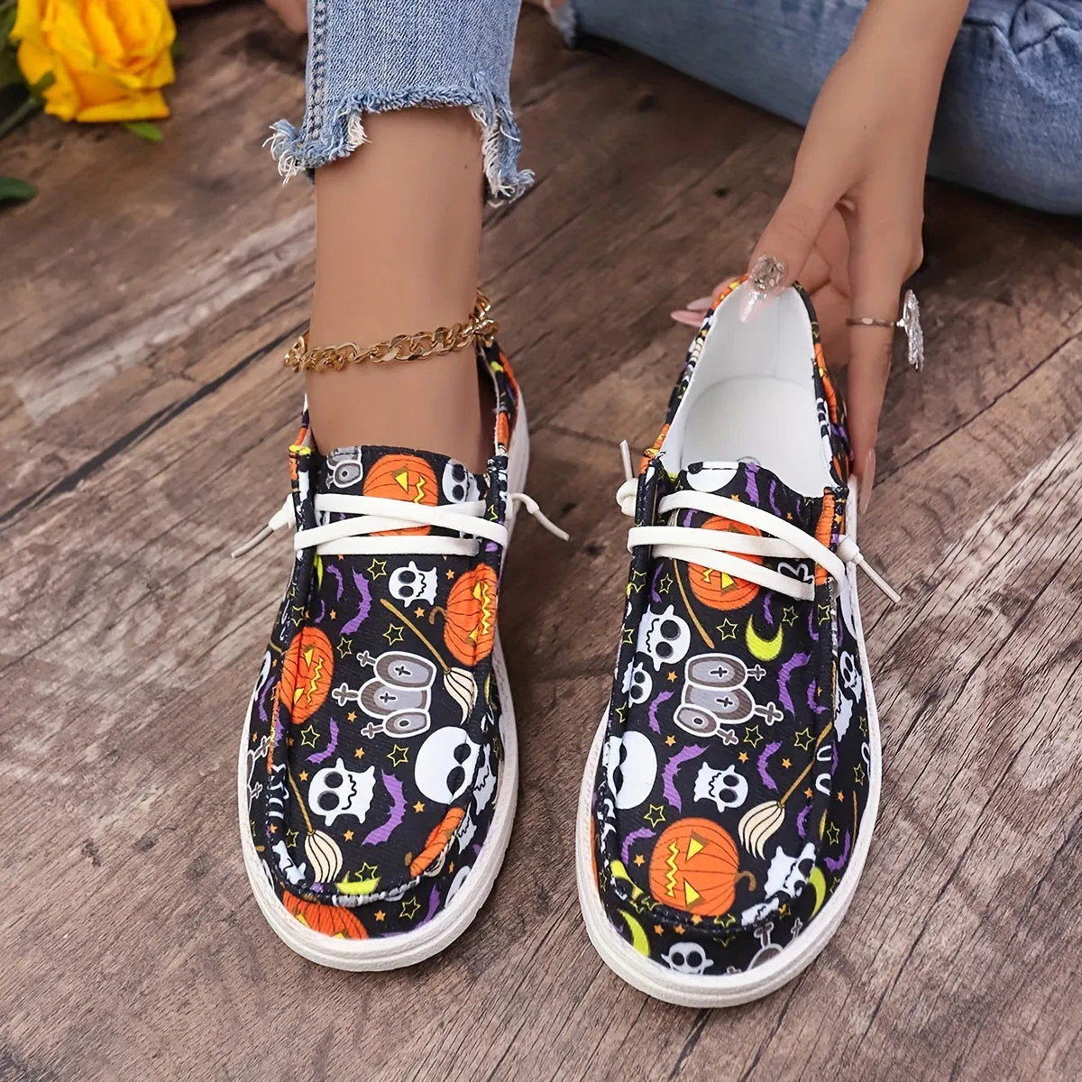 Women's Halloween Horror-Style Skateboard Shoes | Non-Slip Flat Shoes with Soft Bottom Skate Shoes | Lightweight Lace-Up Outdoor Shoes